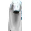 CAMISETA BLANCO Y CELESTE HOJAS